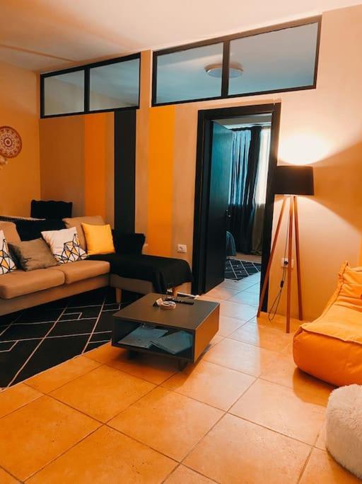 טיראנה City Central Amazona Appartment מראה חיצוני תמונה